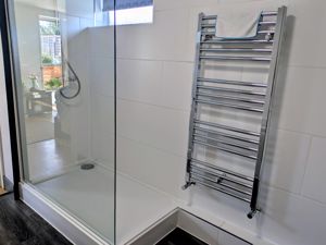 Photo 11- click for photo gallery